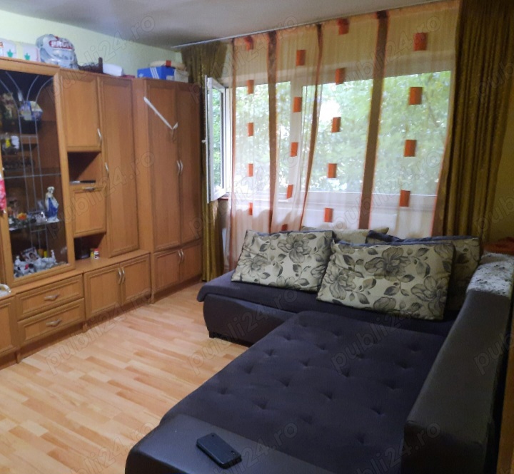 Vând apartament Bumbești-Jiu 