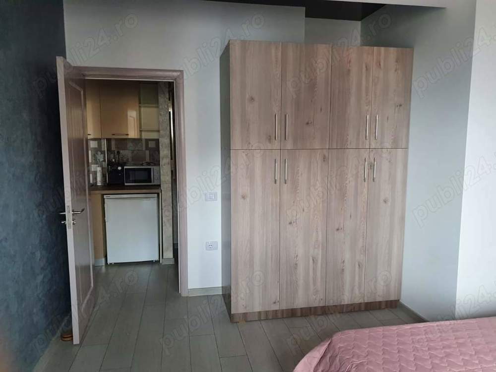 vând apartament 2camere Mamaia Nord 