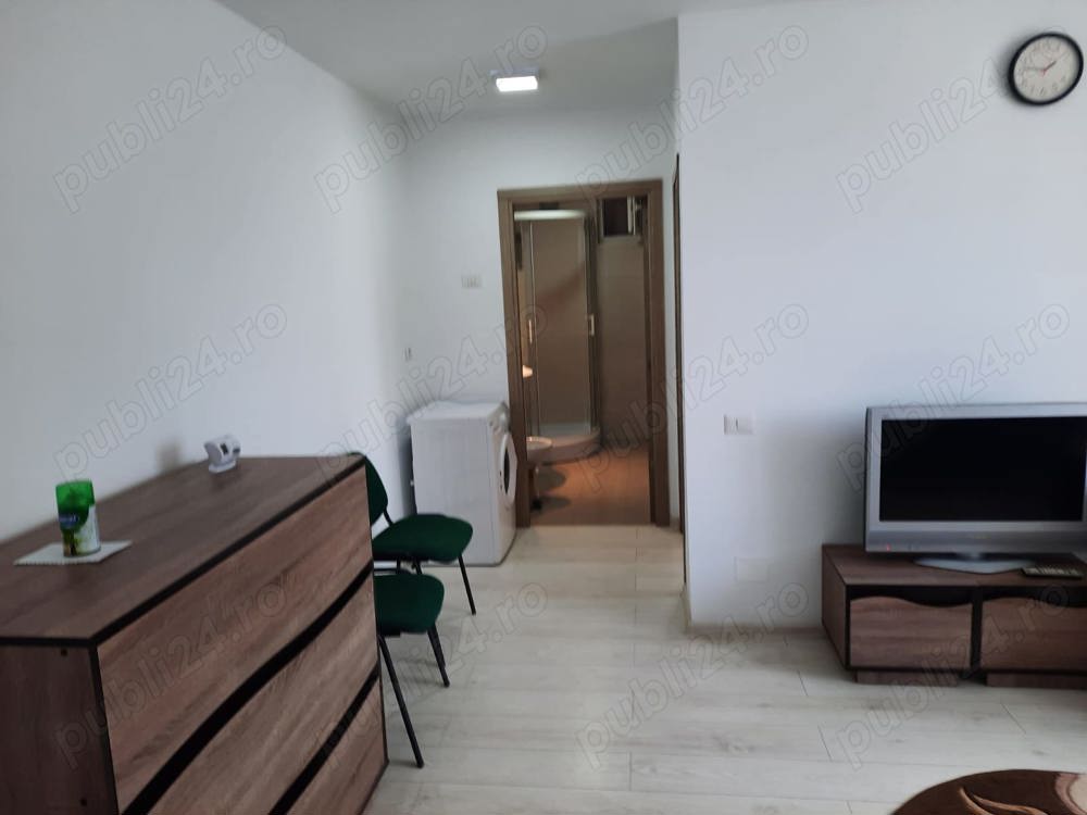 Inchiriez apartament 2 camere-  Universitate , zona magazin Bucovina, etaj 2