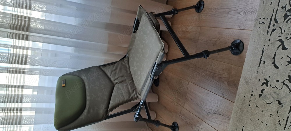 Scaun pliant pescuit cu picioare oțel reglabile pe înălțime