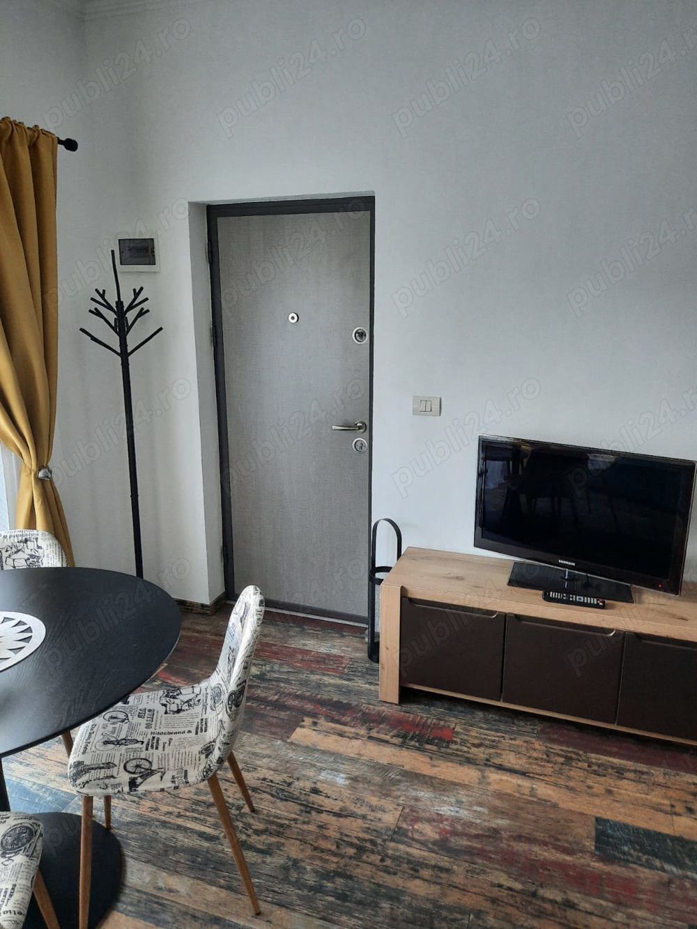 Proprietar,Inchiriez apartament zona Bălcescu 