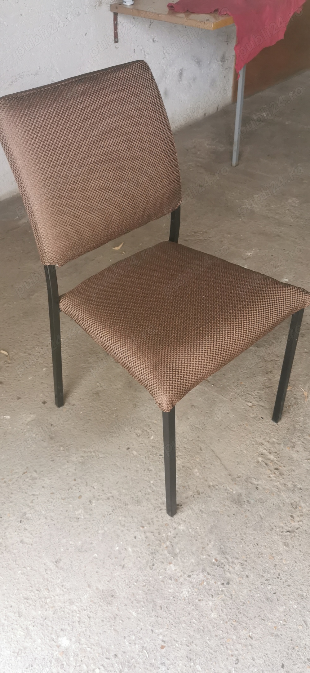 Scaun otel foarte rezistent