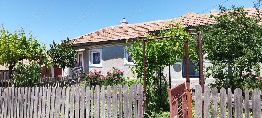 Teren intravilan Corbu. Deschidere la două străzi Teren intravilan Corbu. Deschidere la două străzi