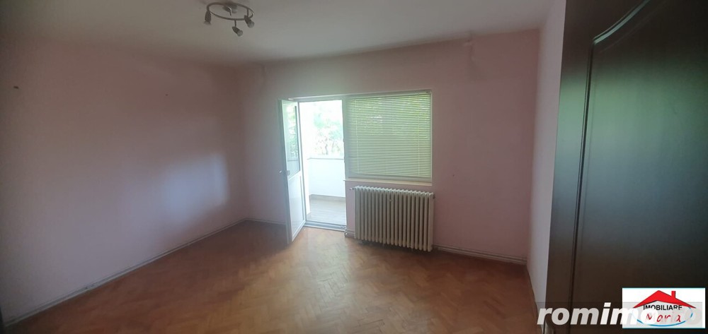 Apartament 3 camere decomandate Micro 17 etaj 2 ( ID 22904)