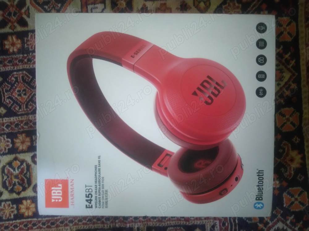 Casti JBL cu Bluetooth nou-nouțe 