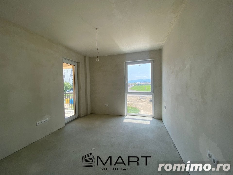 Apartament 3 camere 2 bai etaj 1 Calea Surii mici