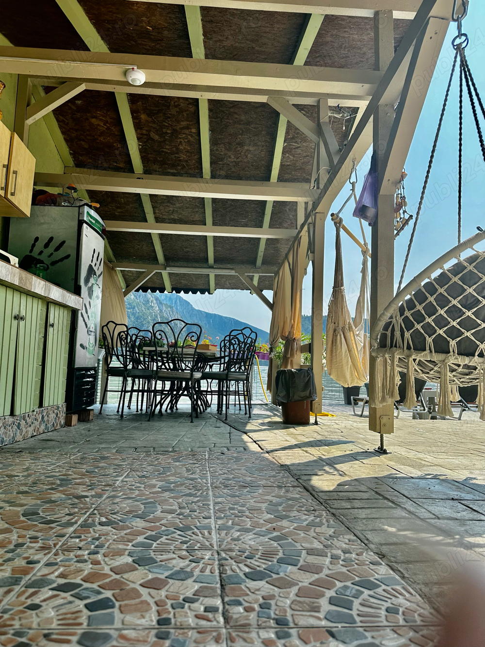 Cazare--Clisura Dunarii  Cazanele Dunarii 