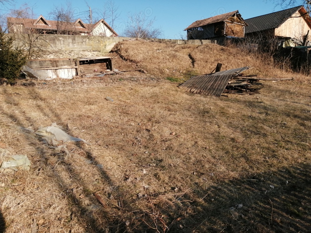 Vand 1120 mp teren intravilan in comuna Calvini, sat Bascenii de Sus, judetul Buzau