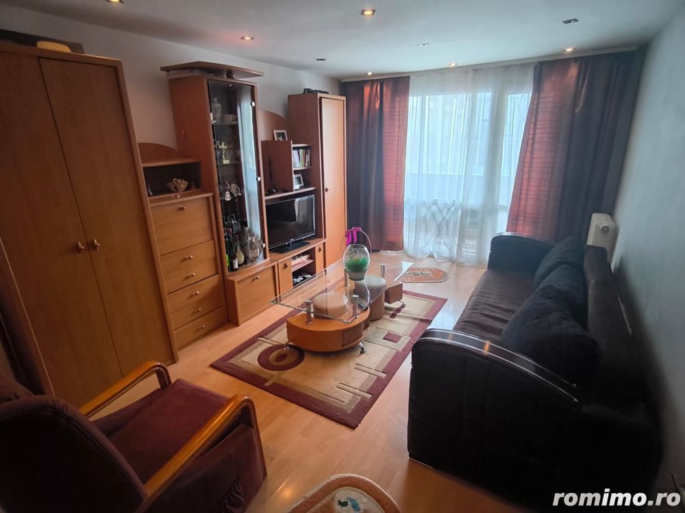 Apartament de vânzare cu 4 camere, M7 ( zona padurii )