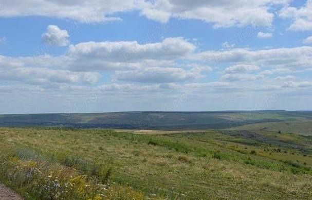 VAND sau SCHIMB cu apartament in Sibiu TEREN 5000 m.p. zona buna Blaj