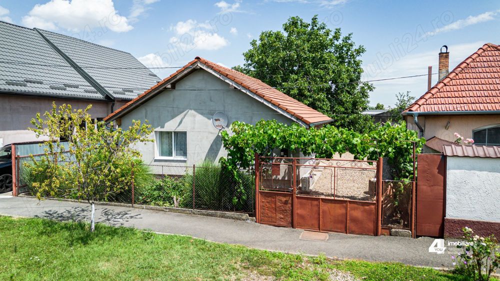 Casa în Gai str.Spătarul Preda,renovate, teren 601 mp cu grădina 