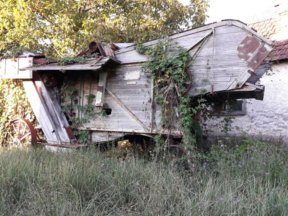 Batoza De Treierat Cereale Foarte veche