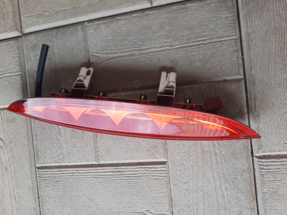 Stop haion Peugeot 208 facelift