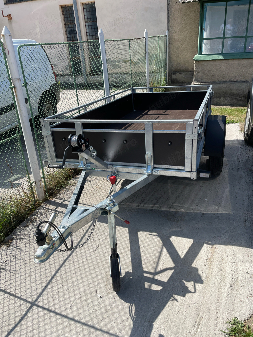 Inchiriere Remorca 750 kg