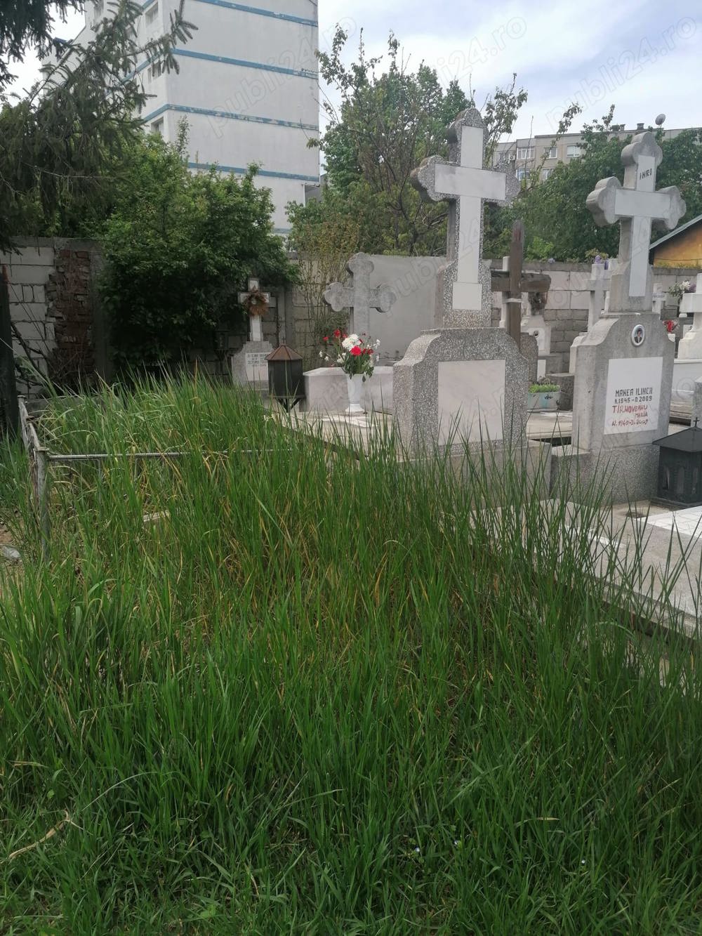 Vand Loc de veci cimitir Capra, sector 2