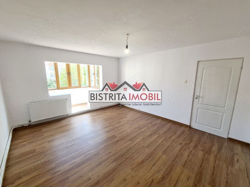 Apartament 3 camere, zona centrala - Magnolia, etaj 3, decomandat