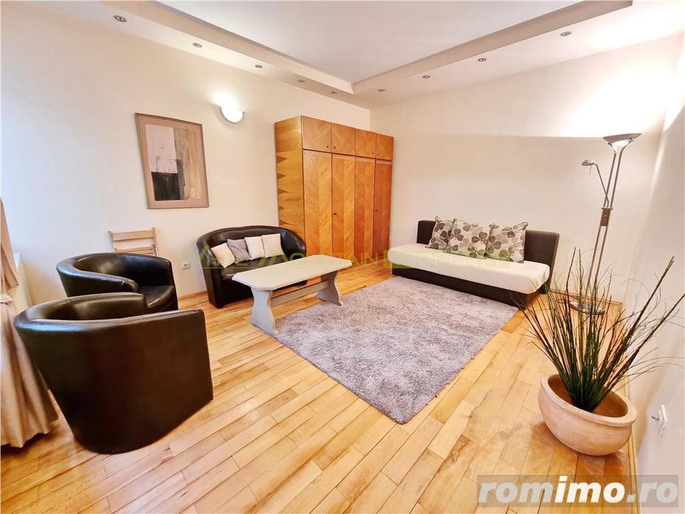 Garsoniera spatioasa de inchiriat in Centrul Istoric al Brasovului