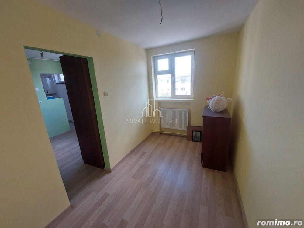 Apartament 2 Camere , De Vanzare, Strada Ady Endre , Rovinari