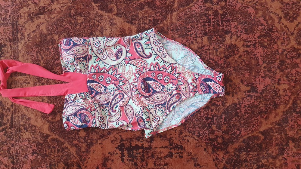 Costum de baie intreg