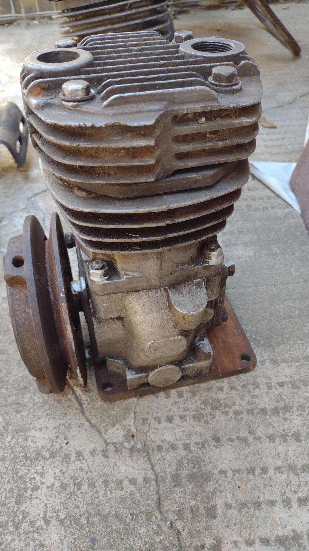 compresor aer  -tractor,roman,