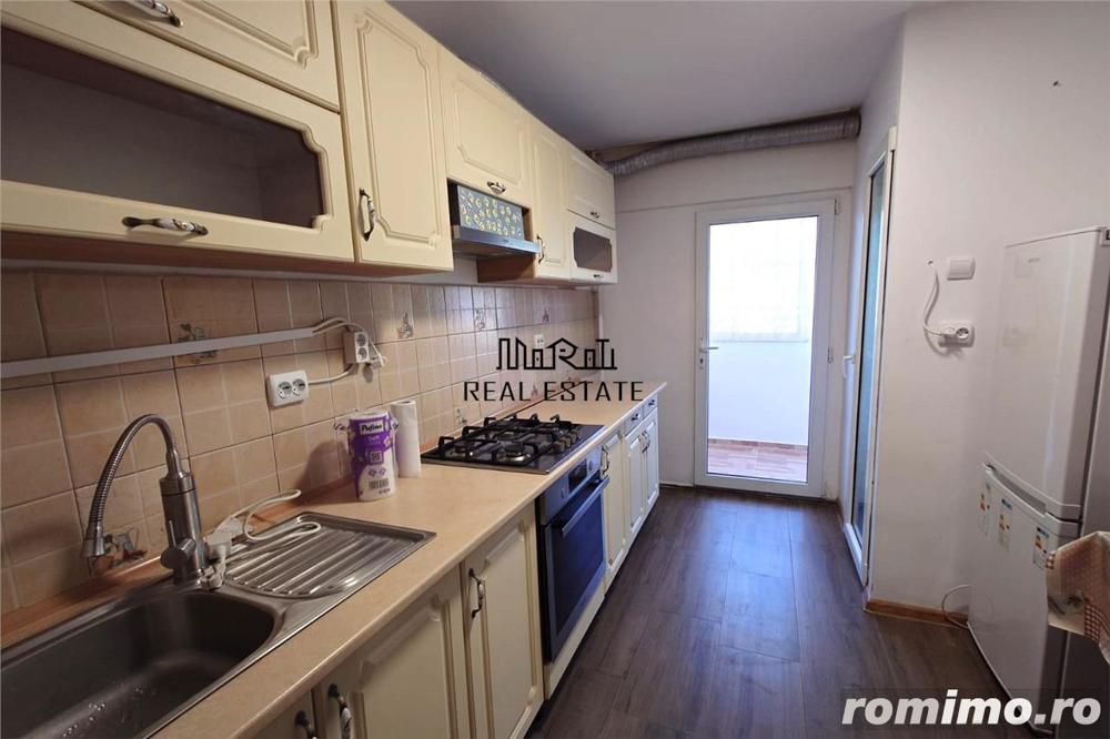 Apartament 3 camere de vanzare in Gura Barza, Criscior