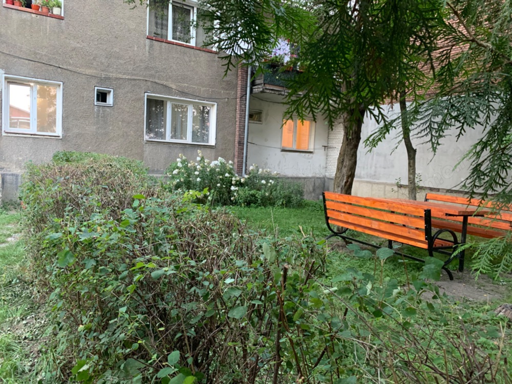 Apartament Petrila Strada 8 Martie Bloc 34 parter 53 mp bloc civilizat diverse îmbunătățiri