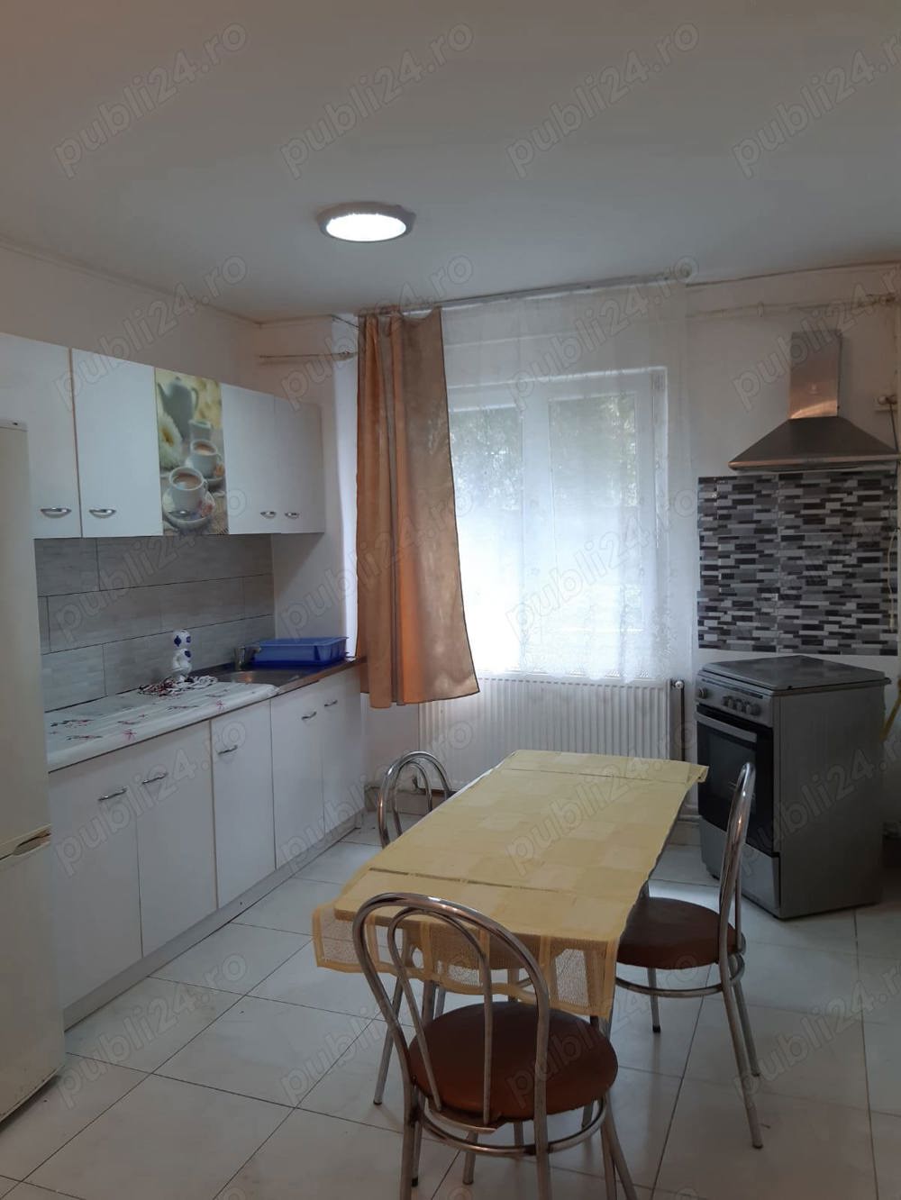 vand apartament Caransebeș 2 camere