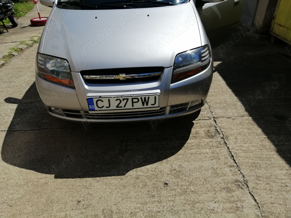 Superb Chevrolet  Kalos  1,4  16 valve  SX  Automat  20000 Km Navigatie Superb Chevrolet  Kalos  1,4  16 valve  SX  Automat  20000 Km Navigatie