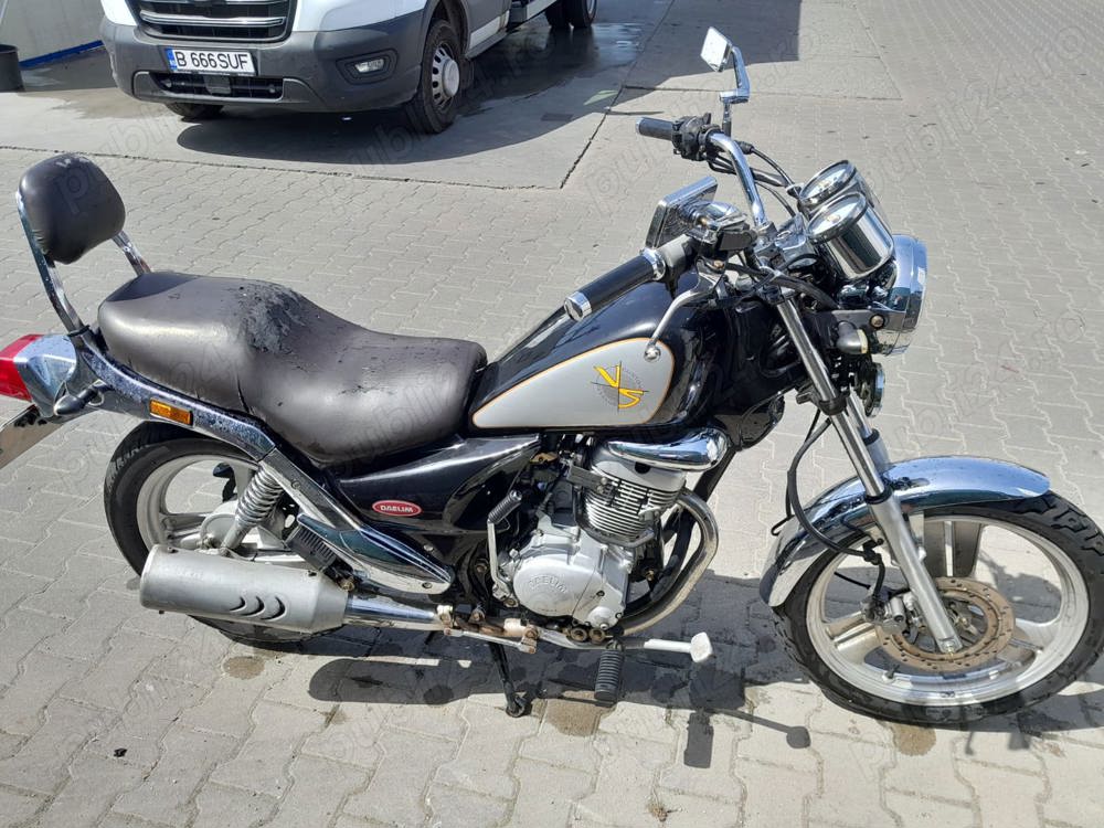 Vând Chopper Daelim VS125