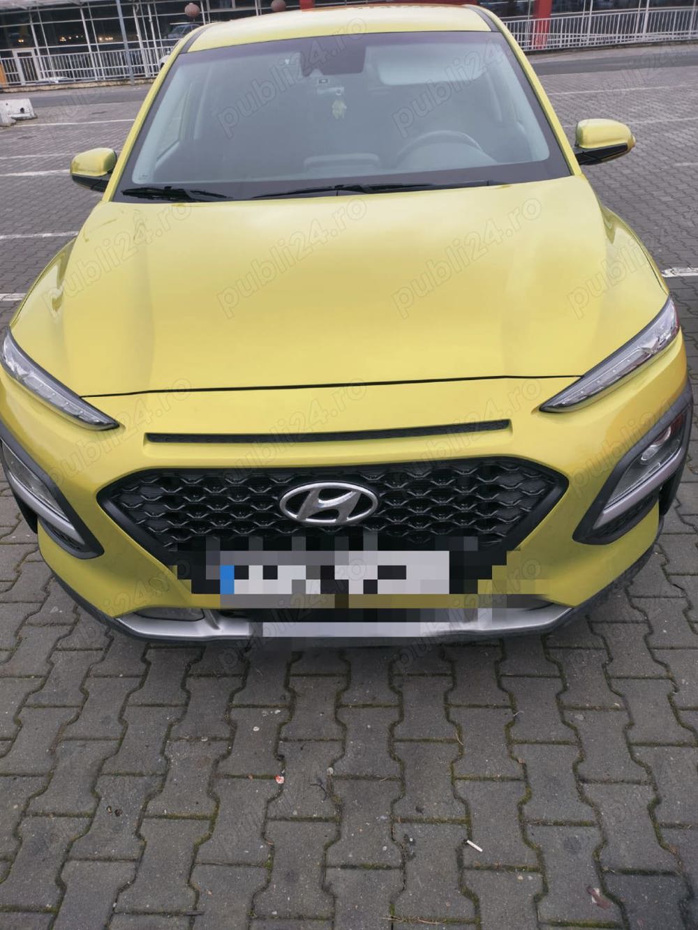 Vând Hyundai kona 