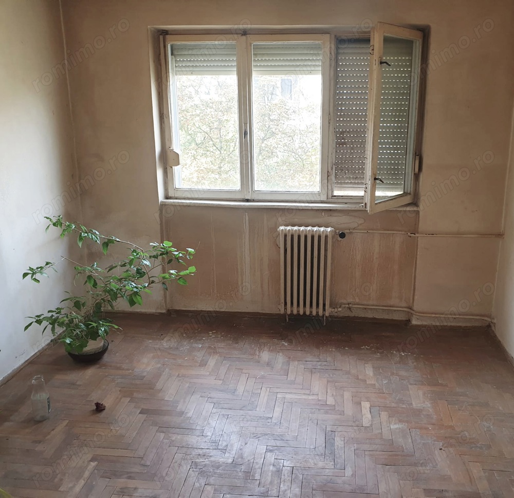 Vand apartament cu 2 camere, Rogerius - Parc Olosig