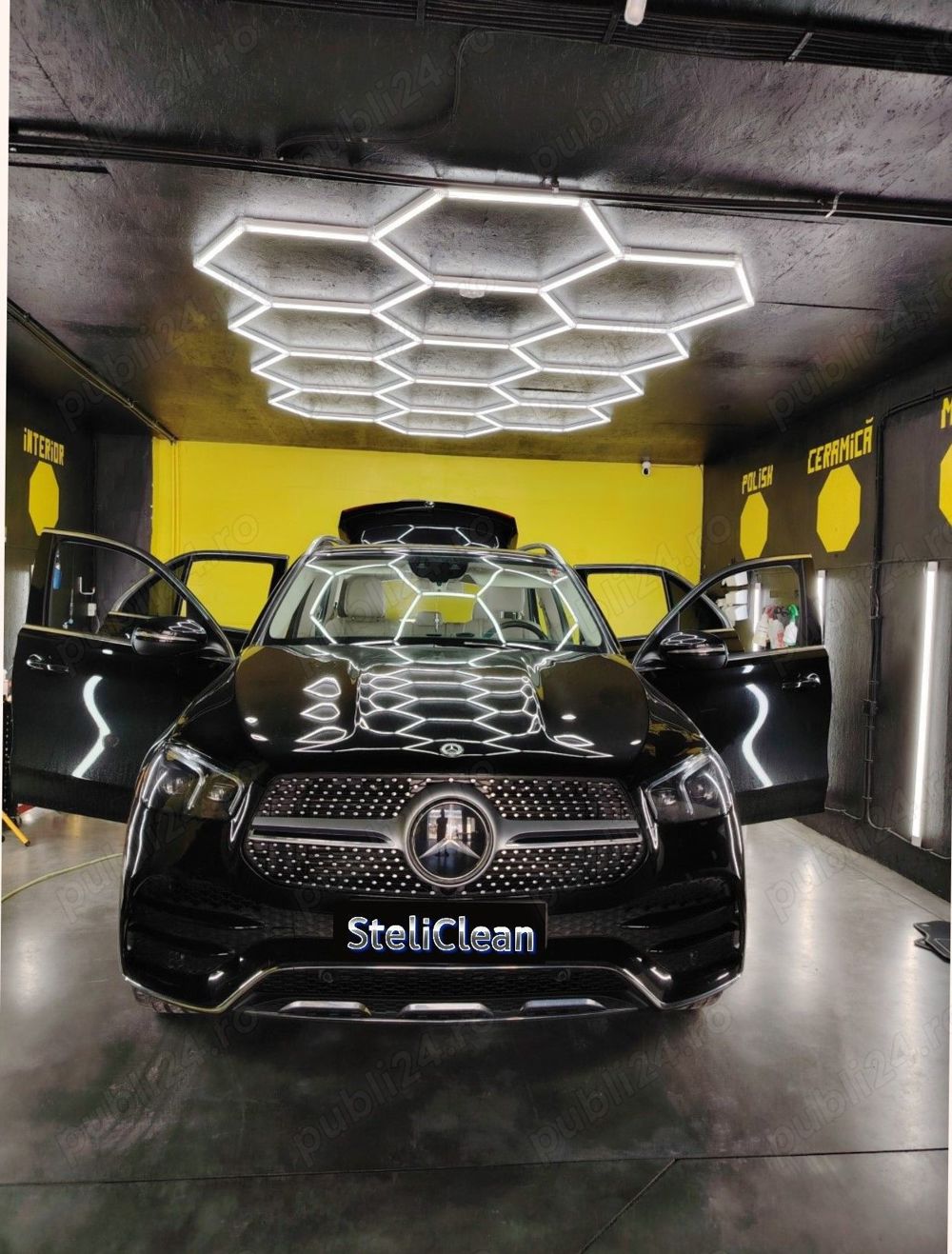 Detailing Auto Interior