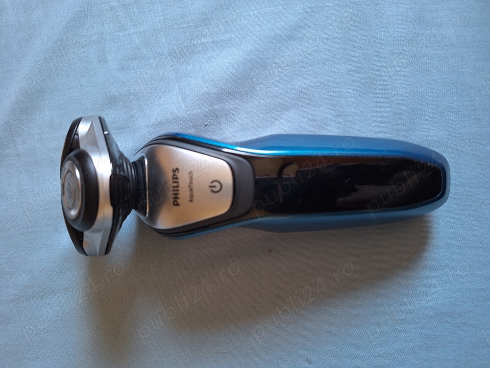 Vând Aparat de bărbierit Philips electric umed şi uscat S5420 06