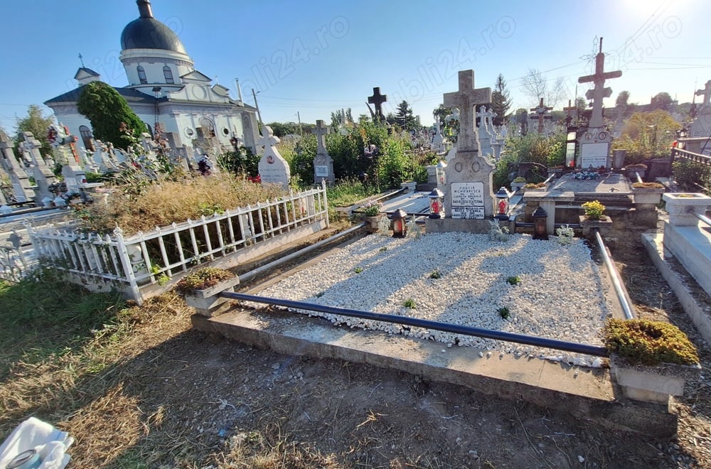 Vand locuri de veci in cimitirul eternitatea 