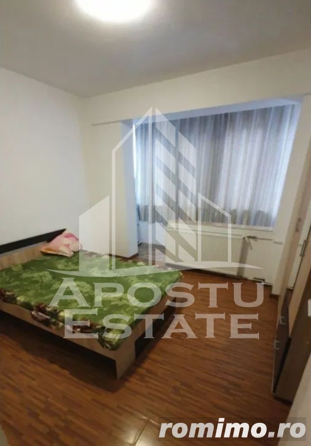 Apartament ultracentral cu 2 camere semidecomandat