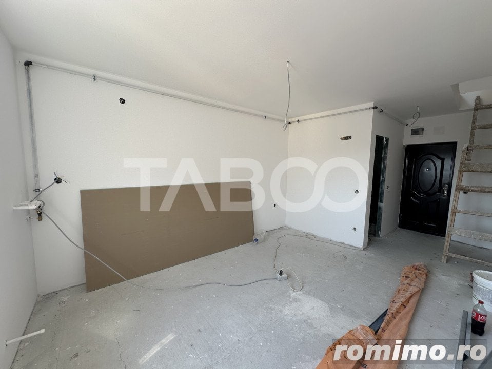 Apartament 2 camere la mansarda 44 mpu predare la cheie Broscarie