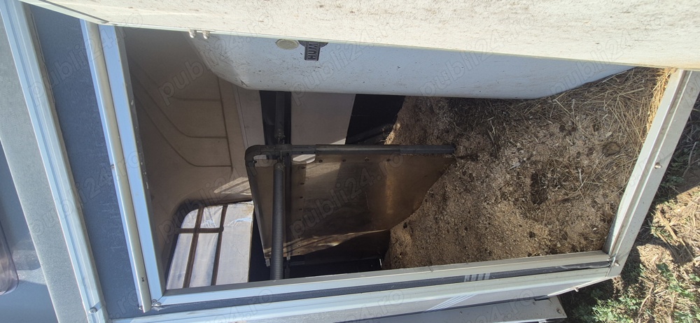 Nissan navara +REMORCĂ de 2cai Nissan navara +REMORCĂ de 2cai