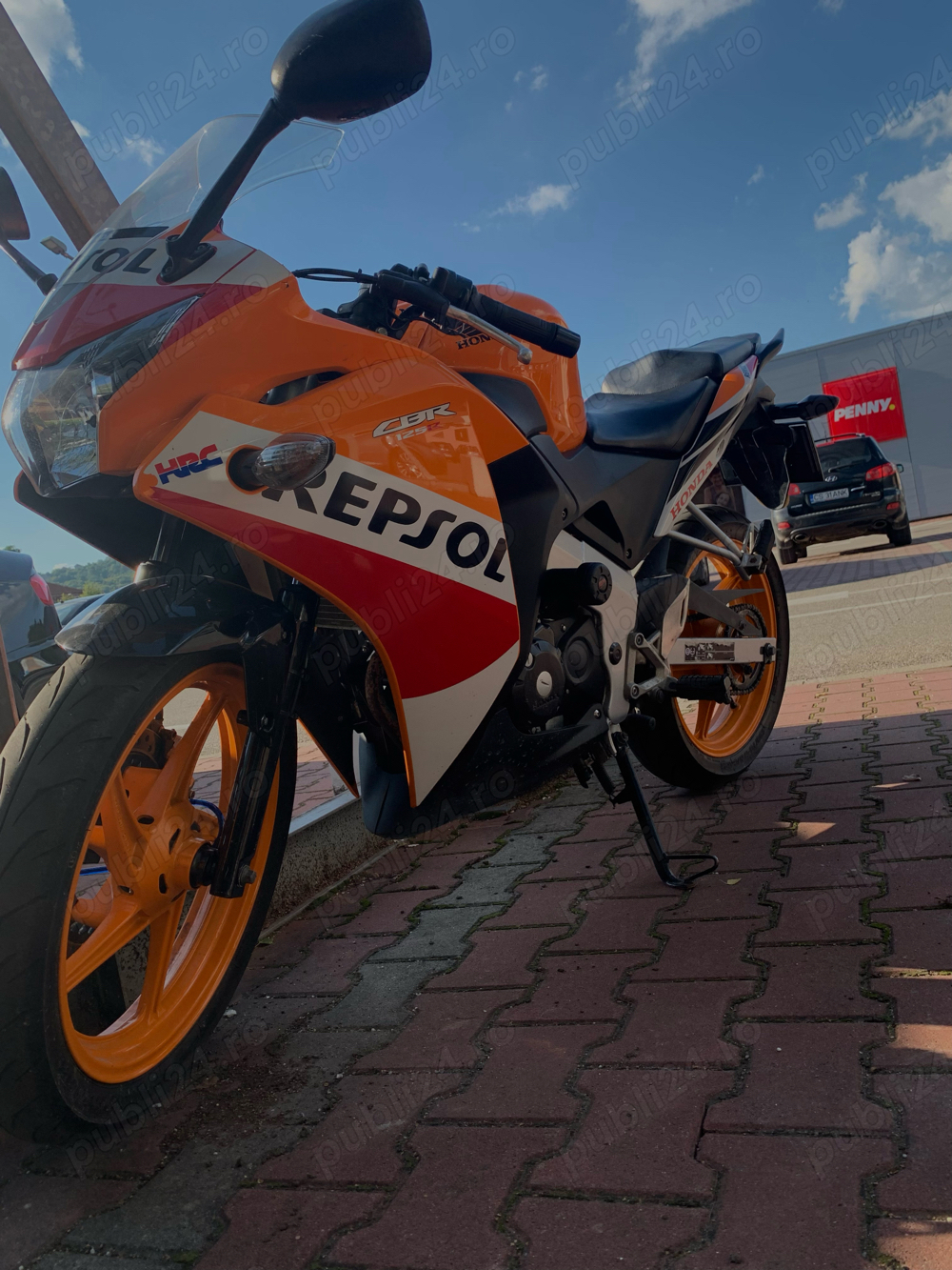 Honda CBR125R 2015