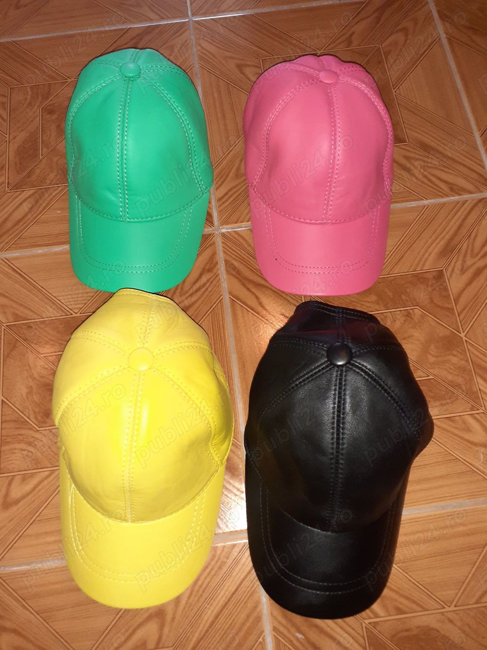 Șapca din piele cu cozoroc diverse culori