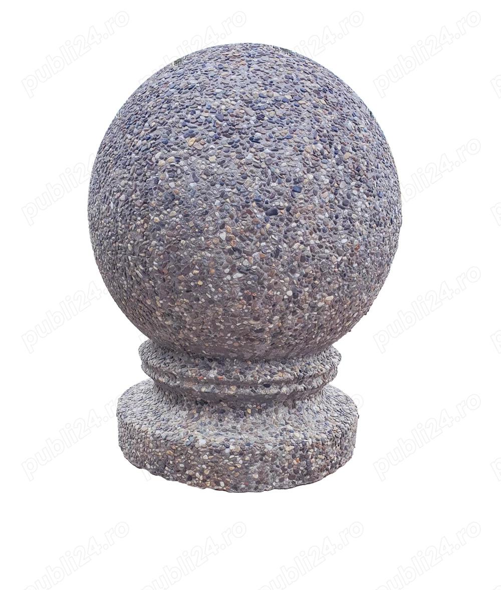 Bolard sferic cu picior din beton cu piatra naturala 35 cm