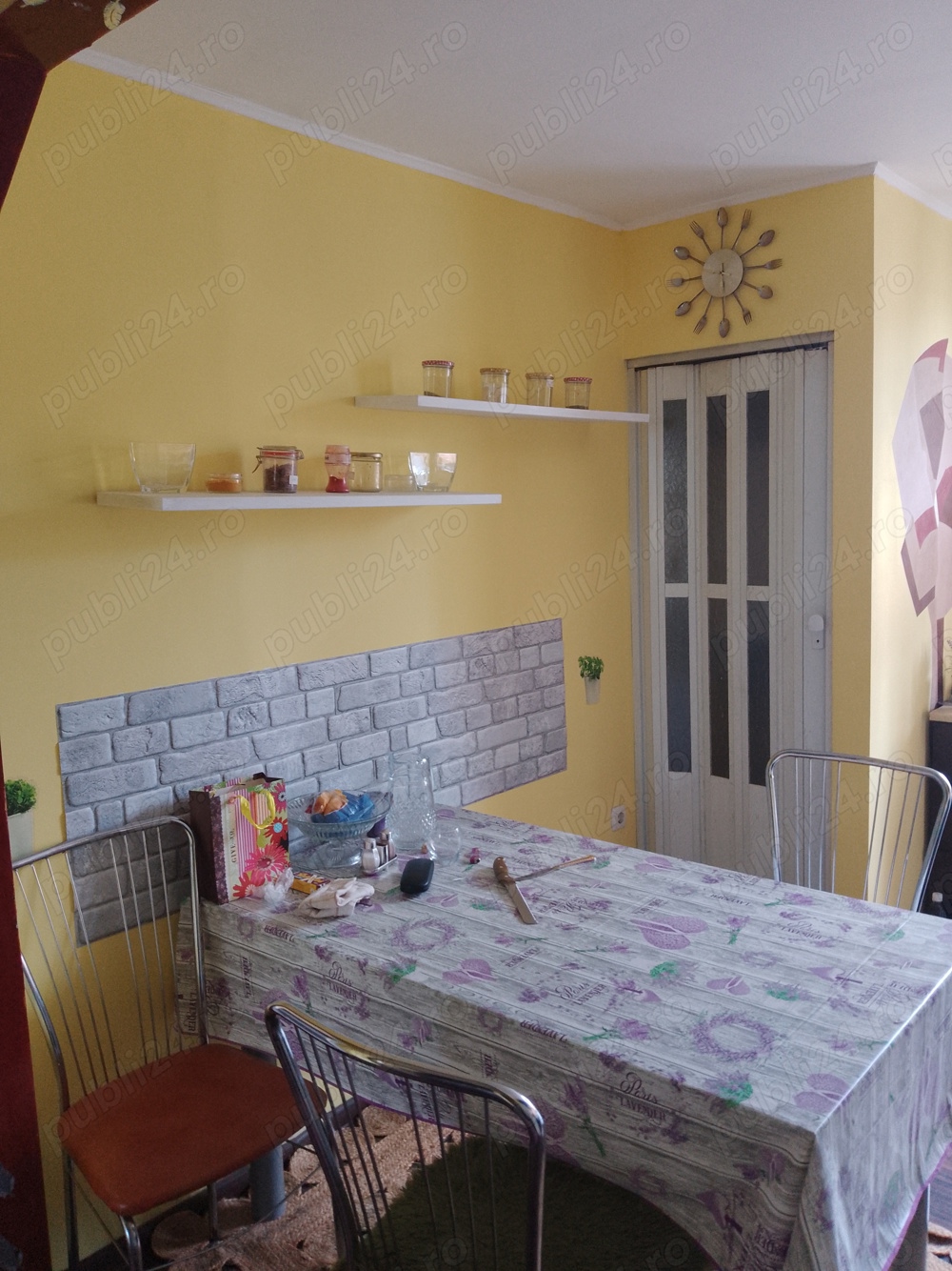 Vând apartament 3 camere