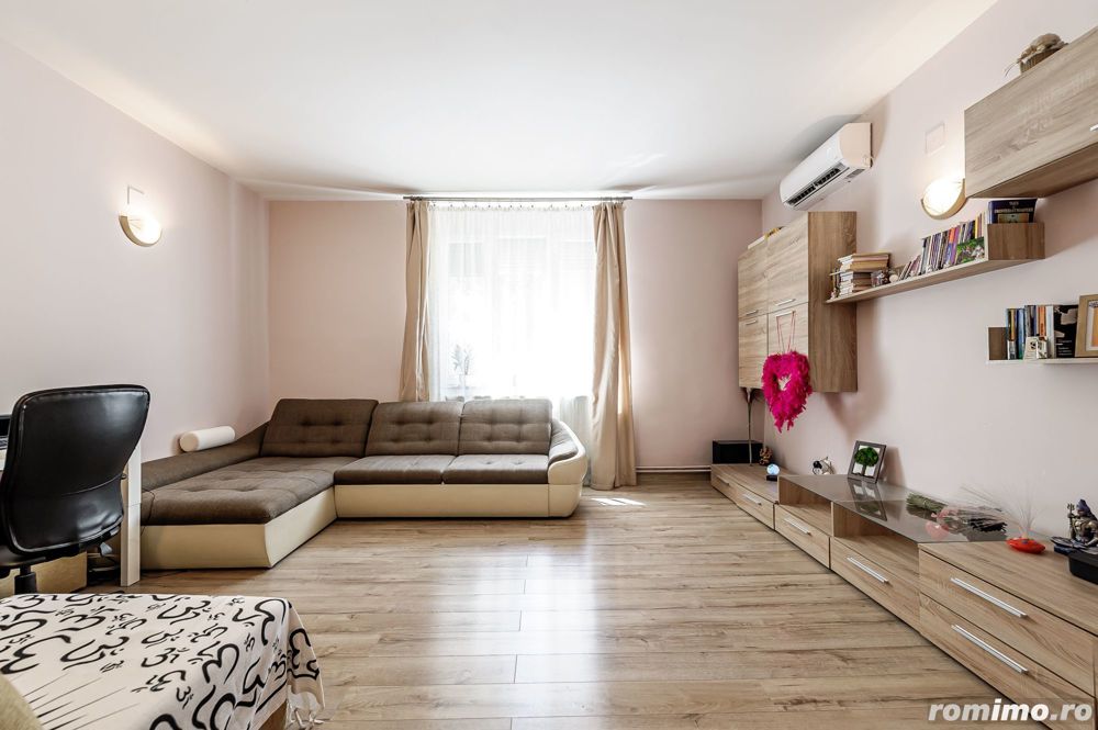 Apartament 2 camere spatios la casa individuala zona centrala