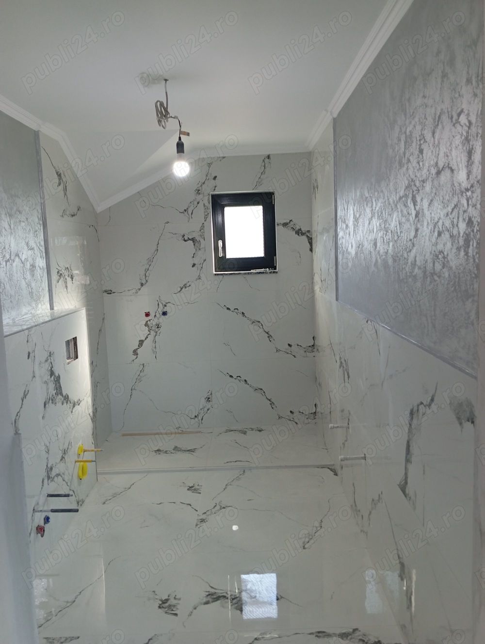 Execut lucrări interioare și exterioare. Execut lucrări interioare și exterioare.