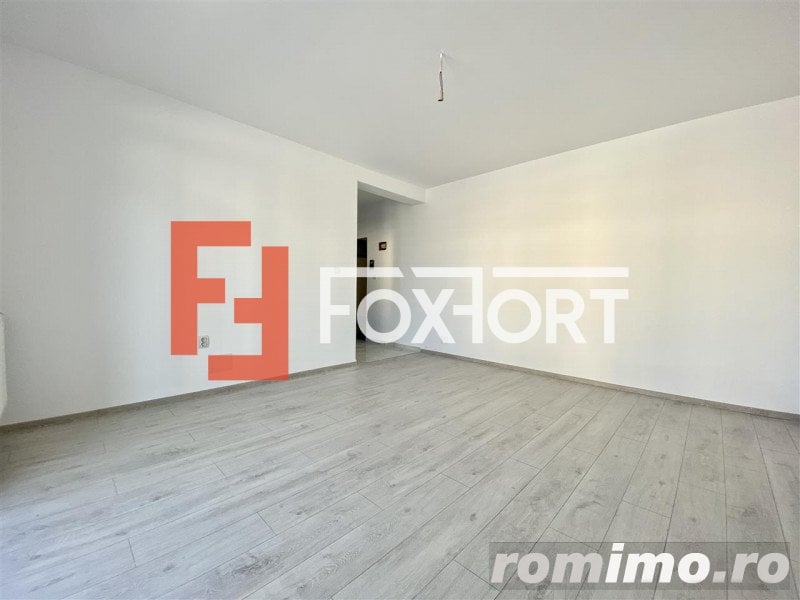 Apartament o camera, centrala proprie si loc de parcare, GIROC- ID V55