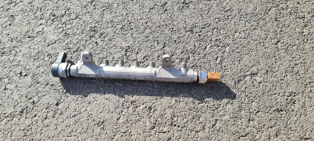 Rampa Injectoare originala Vw,Audi,Seat,Skoda 03L089G 2.0TDI CBBB,CBAB,CAHA,CBA,CBB,CBD