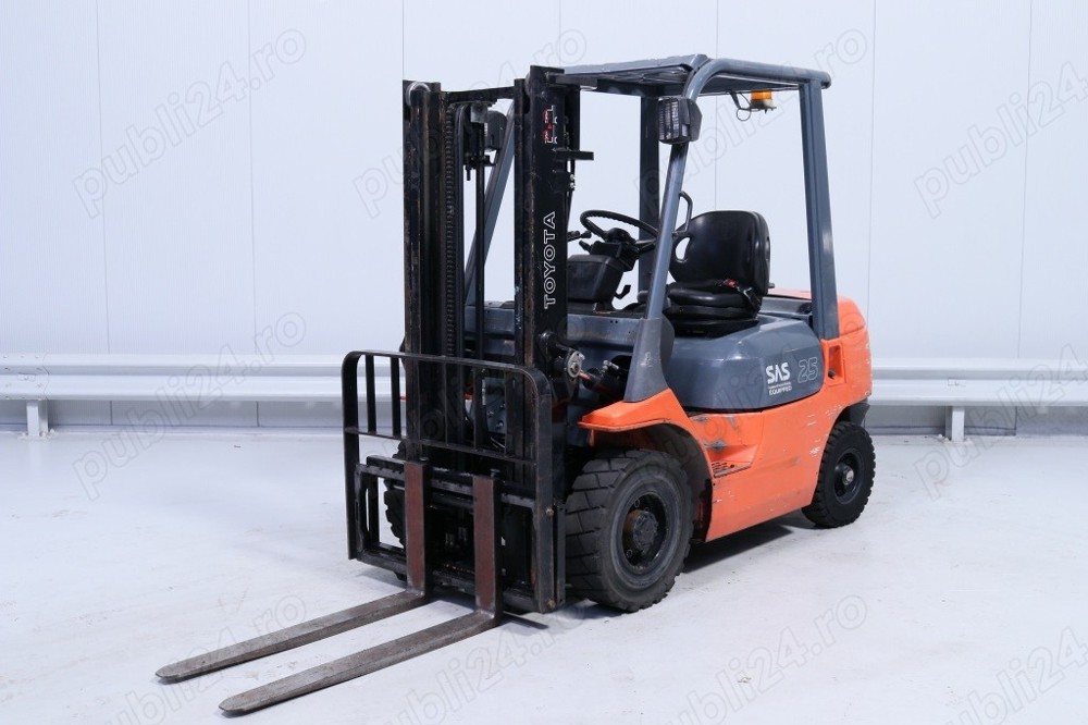 Inchirie Buldoexcavator, Vola, Stivuitor, Nacela 34m, Trailer, Fuchs, PRB, Bobcat, Minicompactor