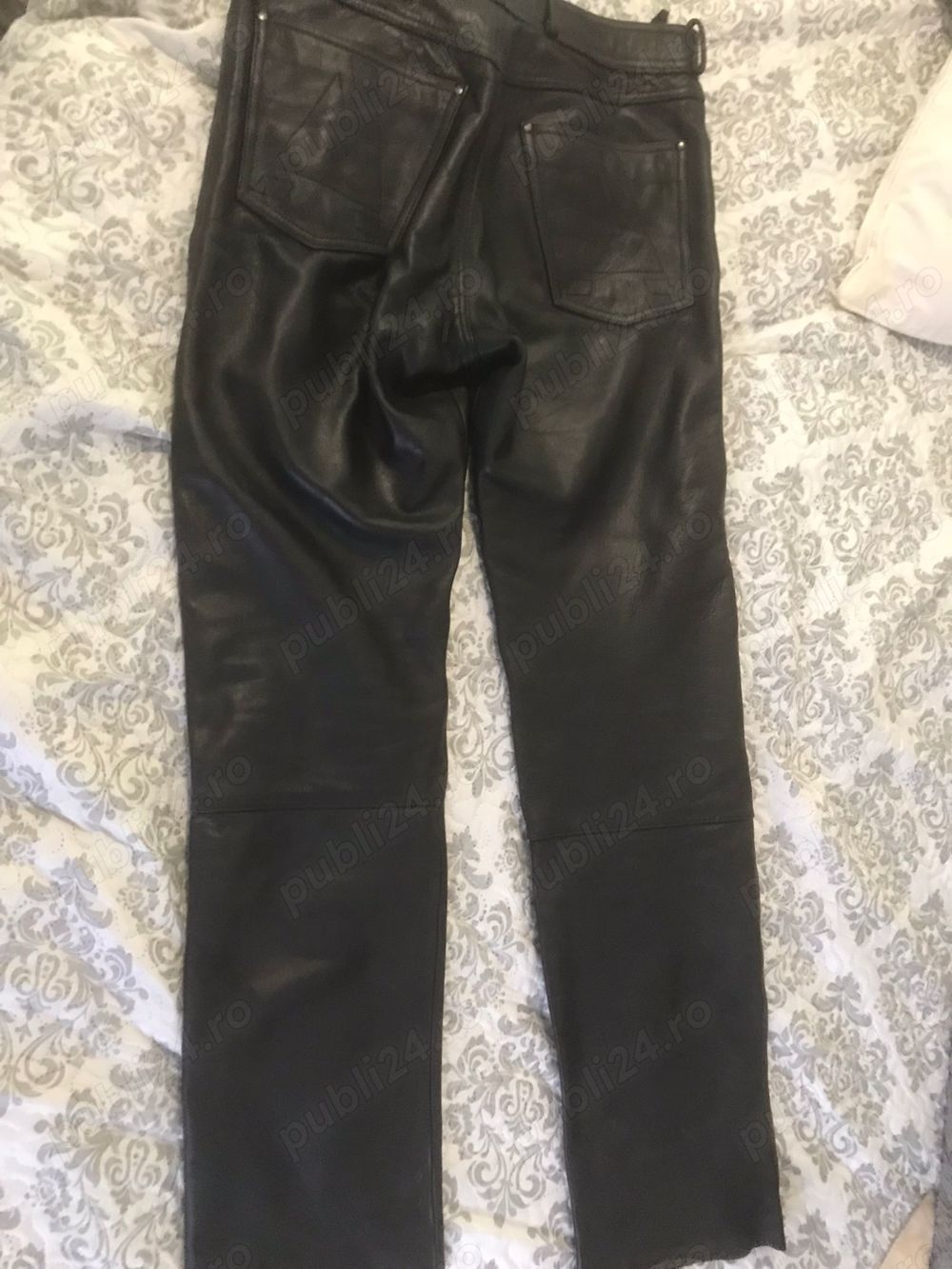 Pantaloni Piele Groasa Motocicleta Mrimea 32 , stare perfecta