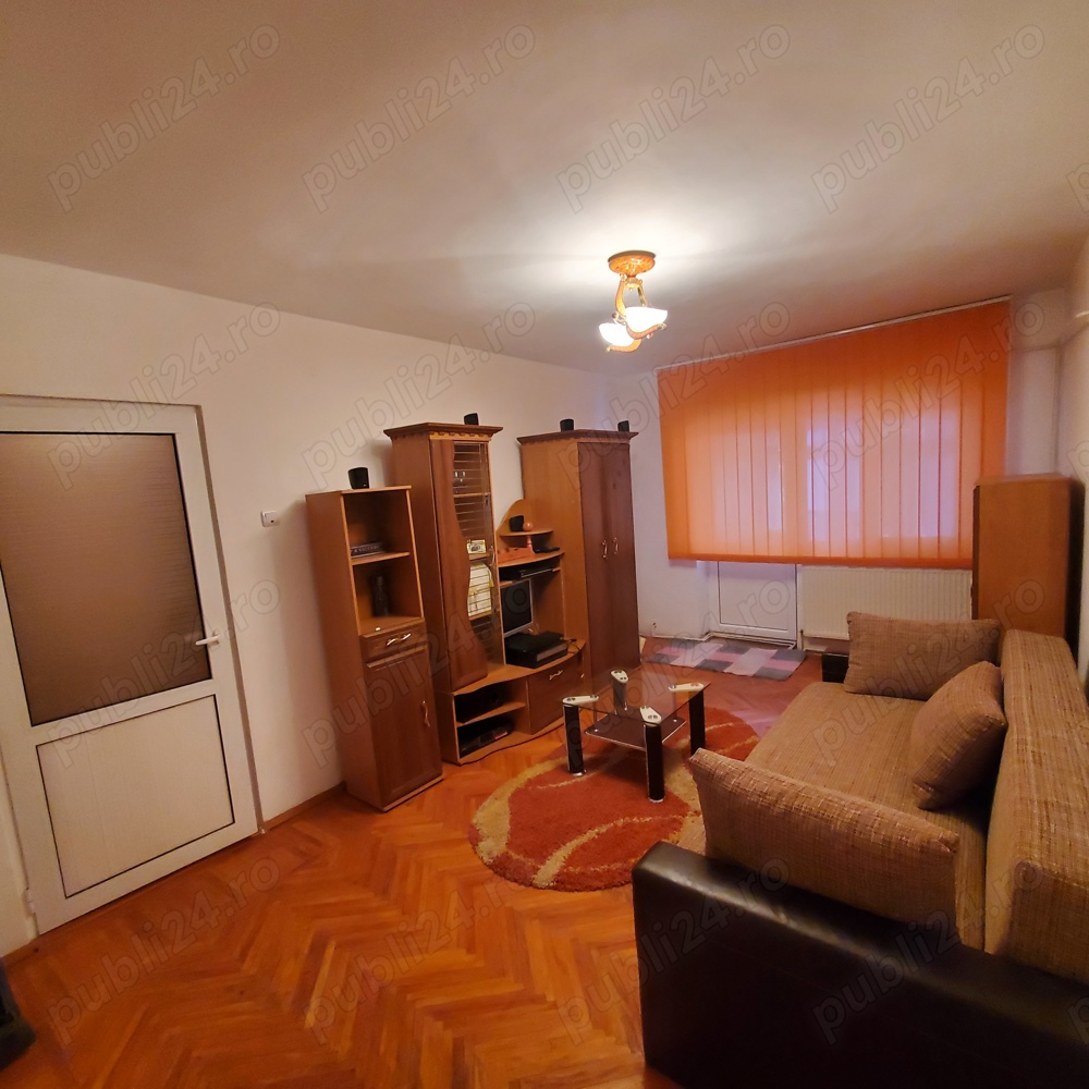 Vand apartament cu doua camere in Turnu Magurele (la vile)