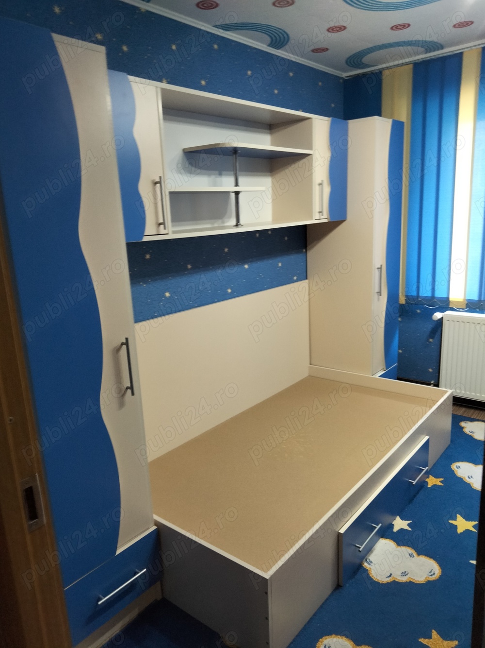 Vând mobilă dormitor tineret 