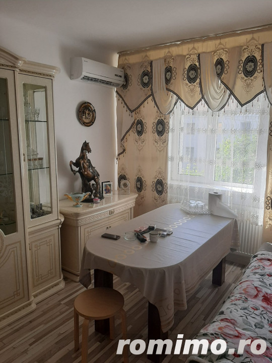 VANZARE APARTAMENT